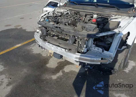 2018 Honda Accord Touring z USA, uszkodzony, nr VIN 1HGCV1F9XJA108567